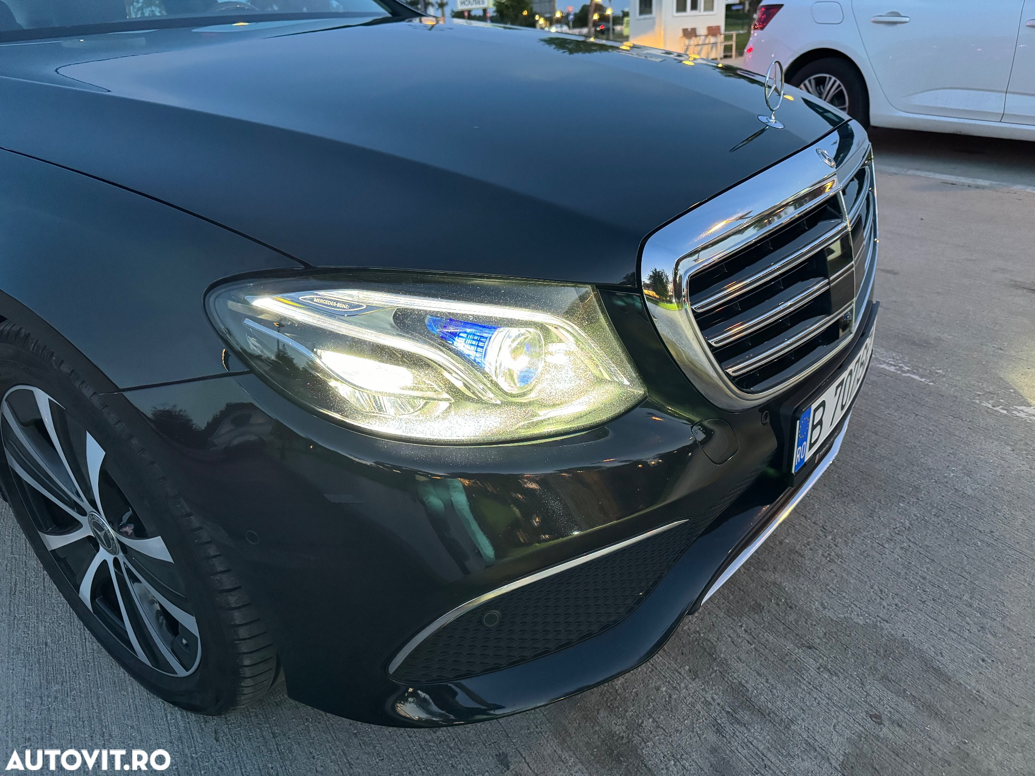 Mercedes-Benz E 220 d 9G-TRONIC Exclusive - 31