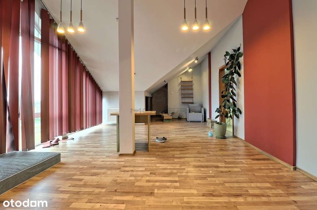 Piętro z osobnym wejściem w rozpoznawalnym budynku - Pełny obrazek: 5/16