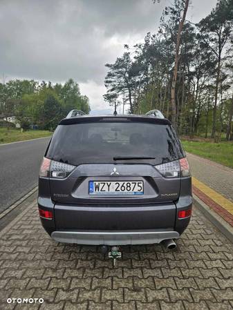 Mitsubishi Outlander 2.4 2WD - 8