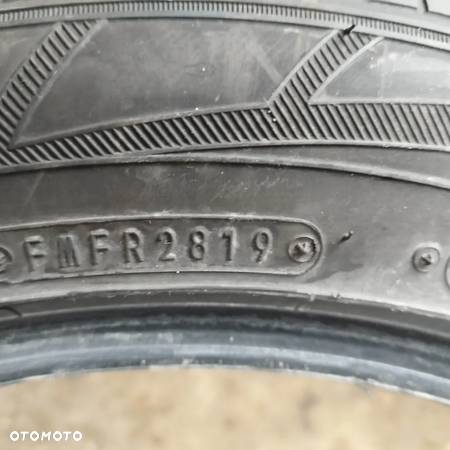 225/50/17 FALKEN EUROWinter hs01 - 2