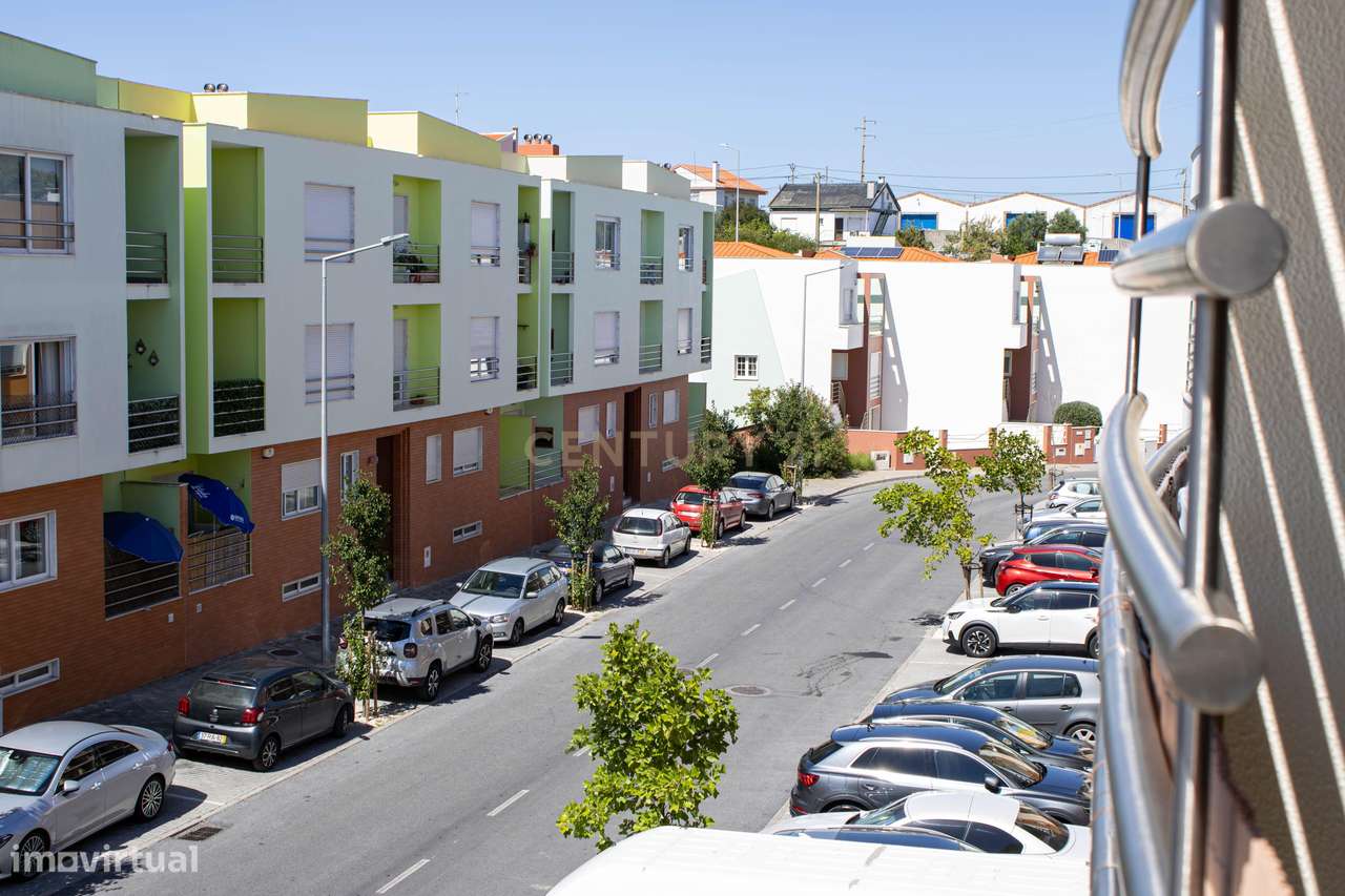 T1+1 Urb Qta da Areeira, Camarate-10