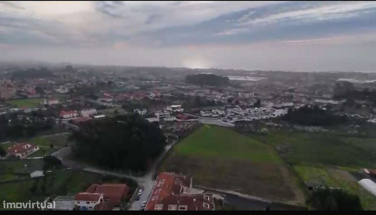 T4 DUPLEX COBERTURA,196 m², 4 Varandas/Solários, Garagem em Arcozelo-30