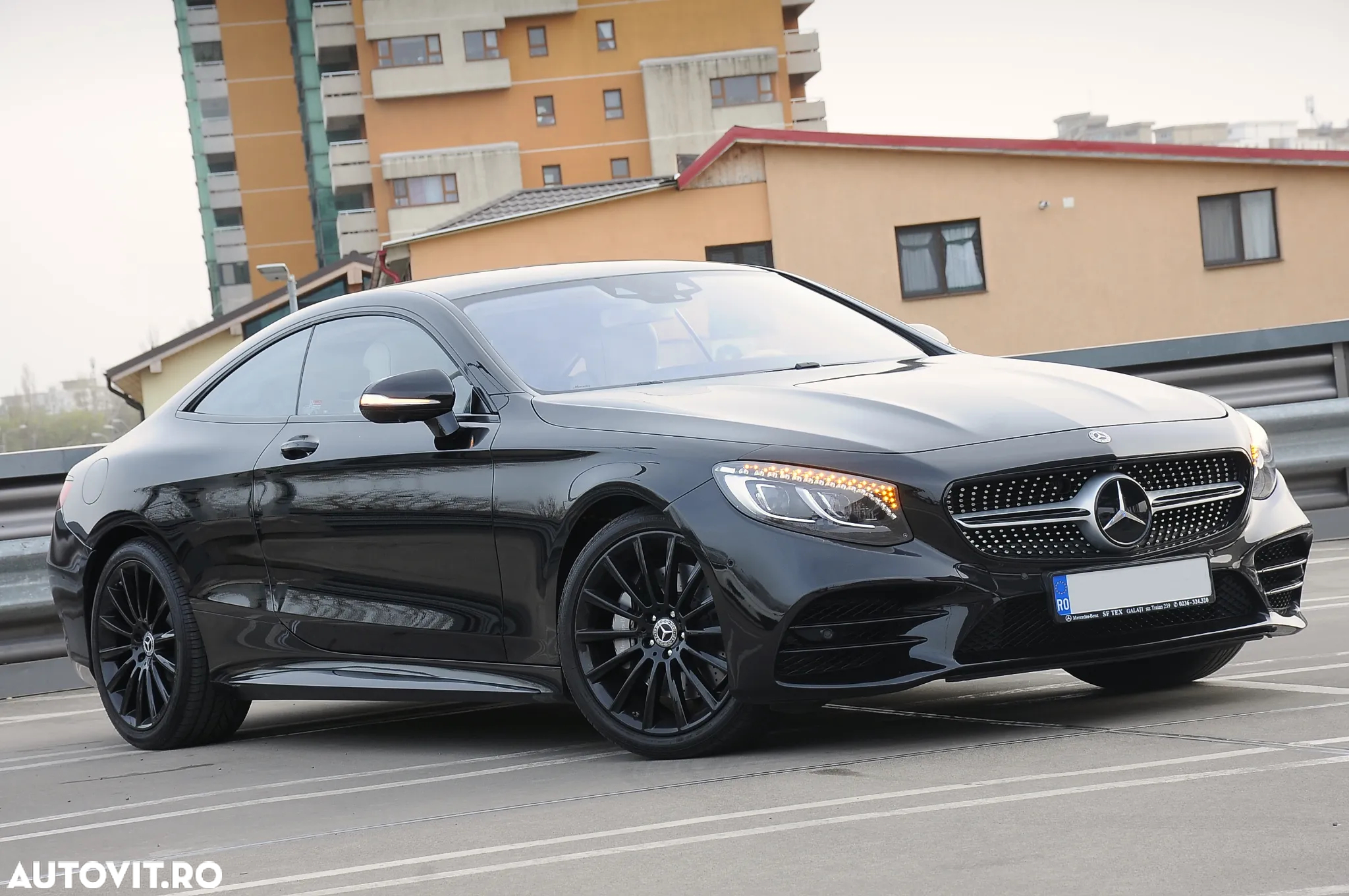 Mercedes-Benz S 560 4MATIC Coupe Aut - 38