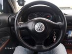 Volkswagen Passat 1.9 TDI 4Mot Highline - 5