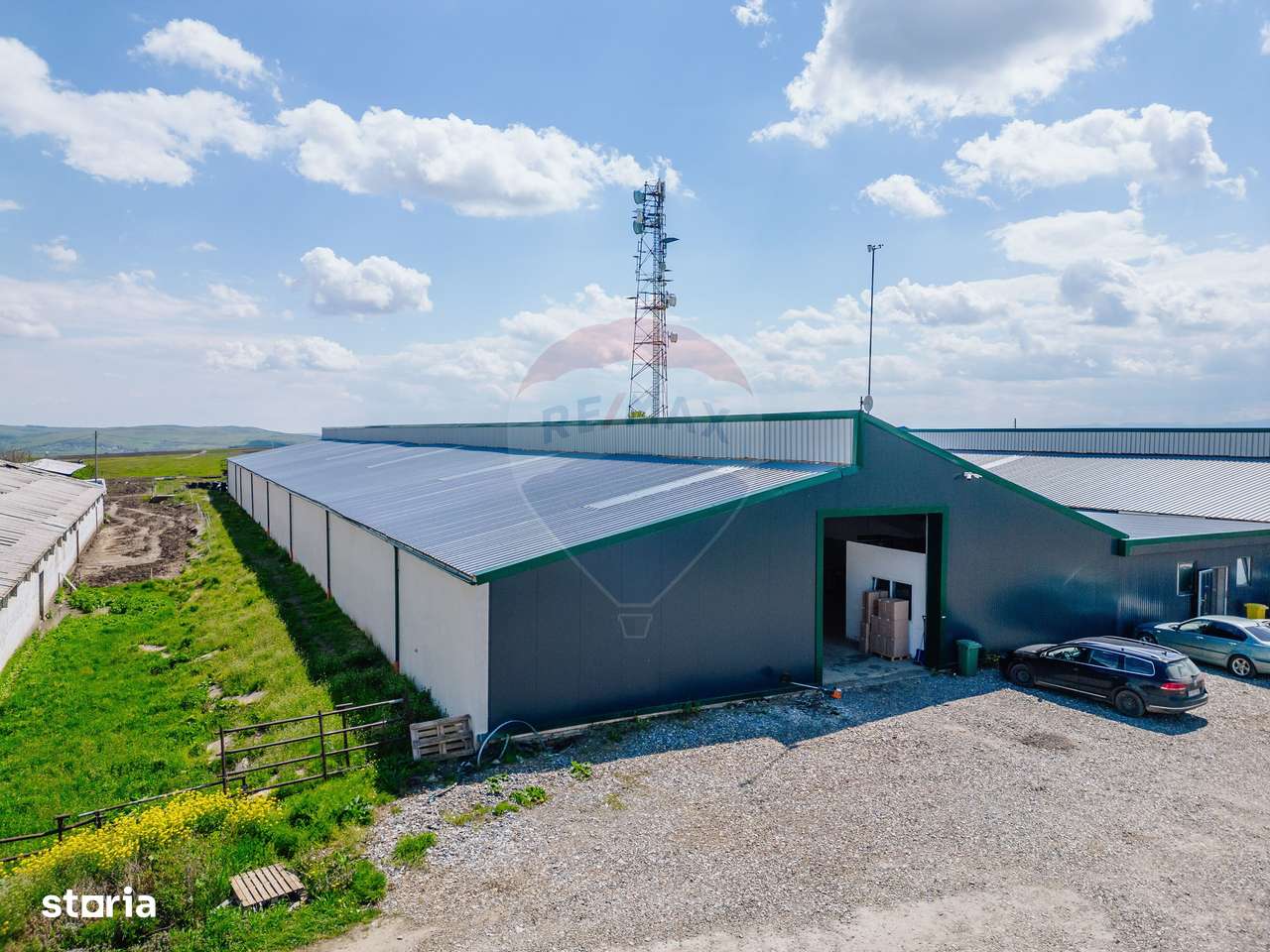 Spațiu industrial de 1,800mp - Imagine principală: 2/10