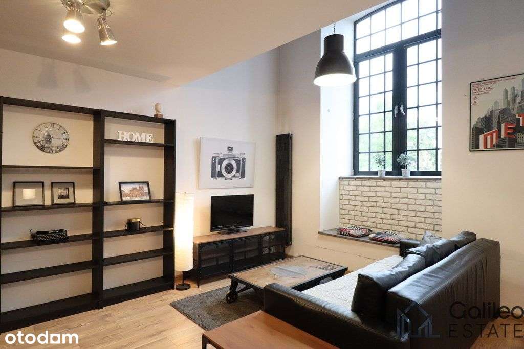 Piętrowy loft z dwoma łazienkami | 90 m2