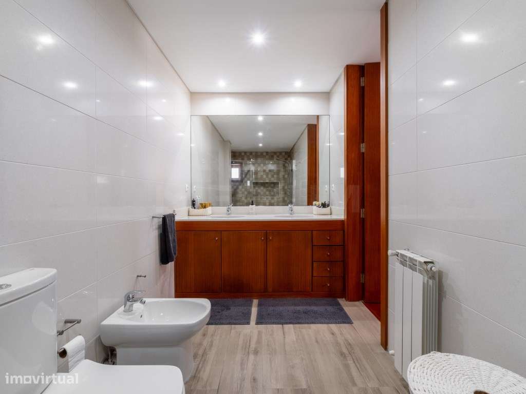 Moradia T4 piscina junto ao Parque dos Maninhos-19