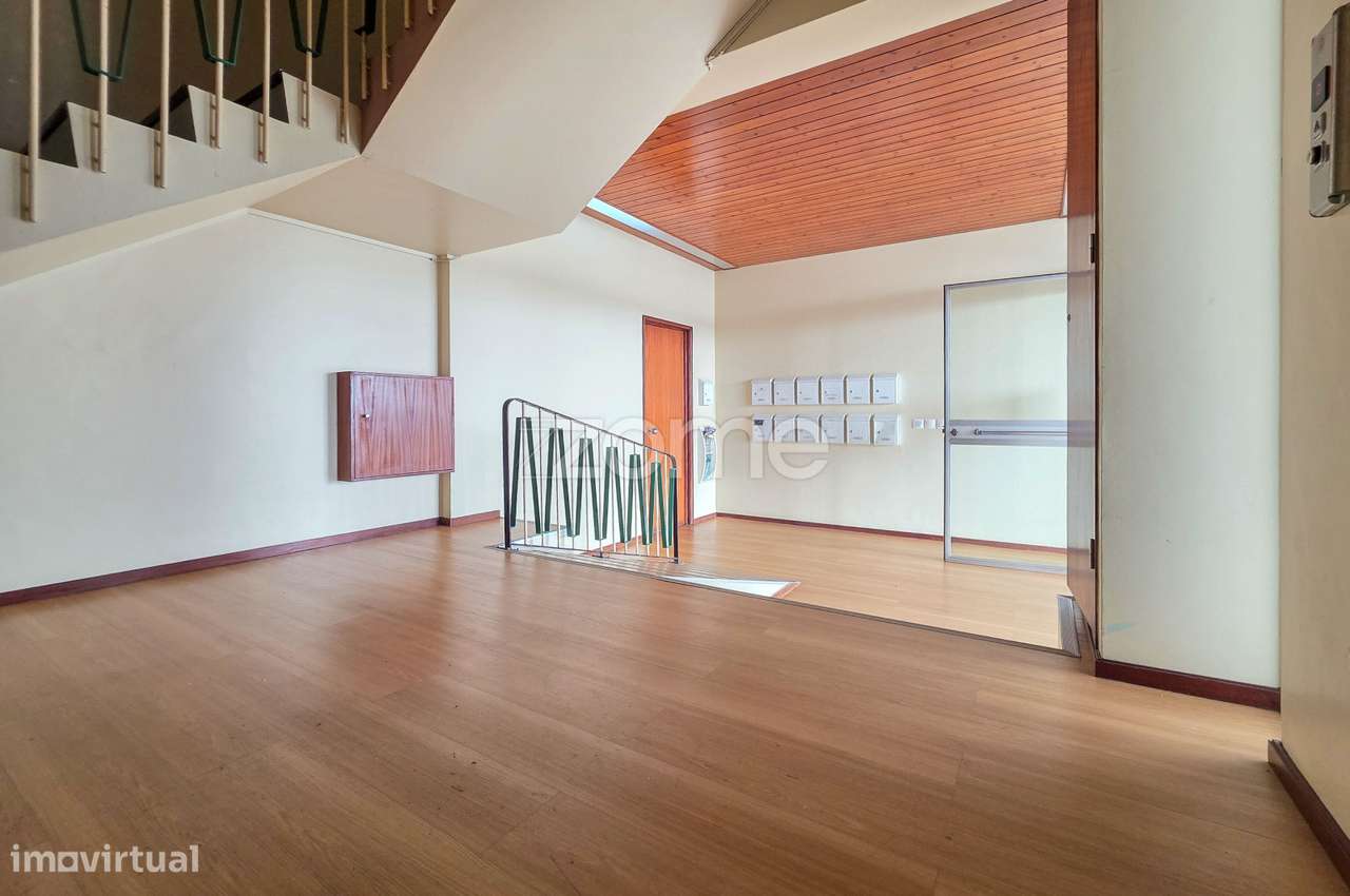 Apartamento T3 com localização Premium em Ponta Delgada - Grande imagem: 5/29