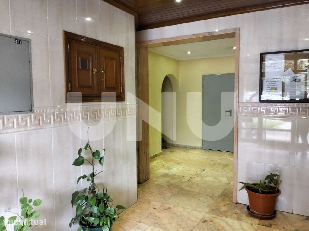 Apartamento T3 com boas áreas, em São Marcos, com suite e lareira-28