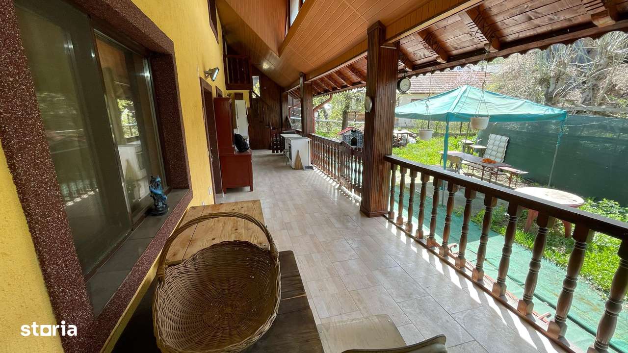 Casa de vanzare in Slanic - Central!-2