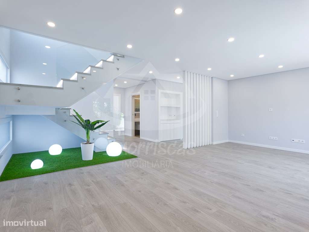 Moradia V4 Nova de Luxo com Rooftop e Vista Rio | Santa Iria de Azóia-29