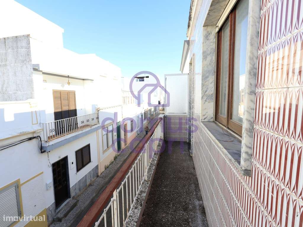 Moradia T2 + 2 com quintal e vista mar em Fuzeta-21