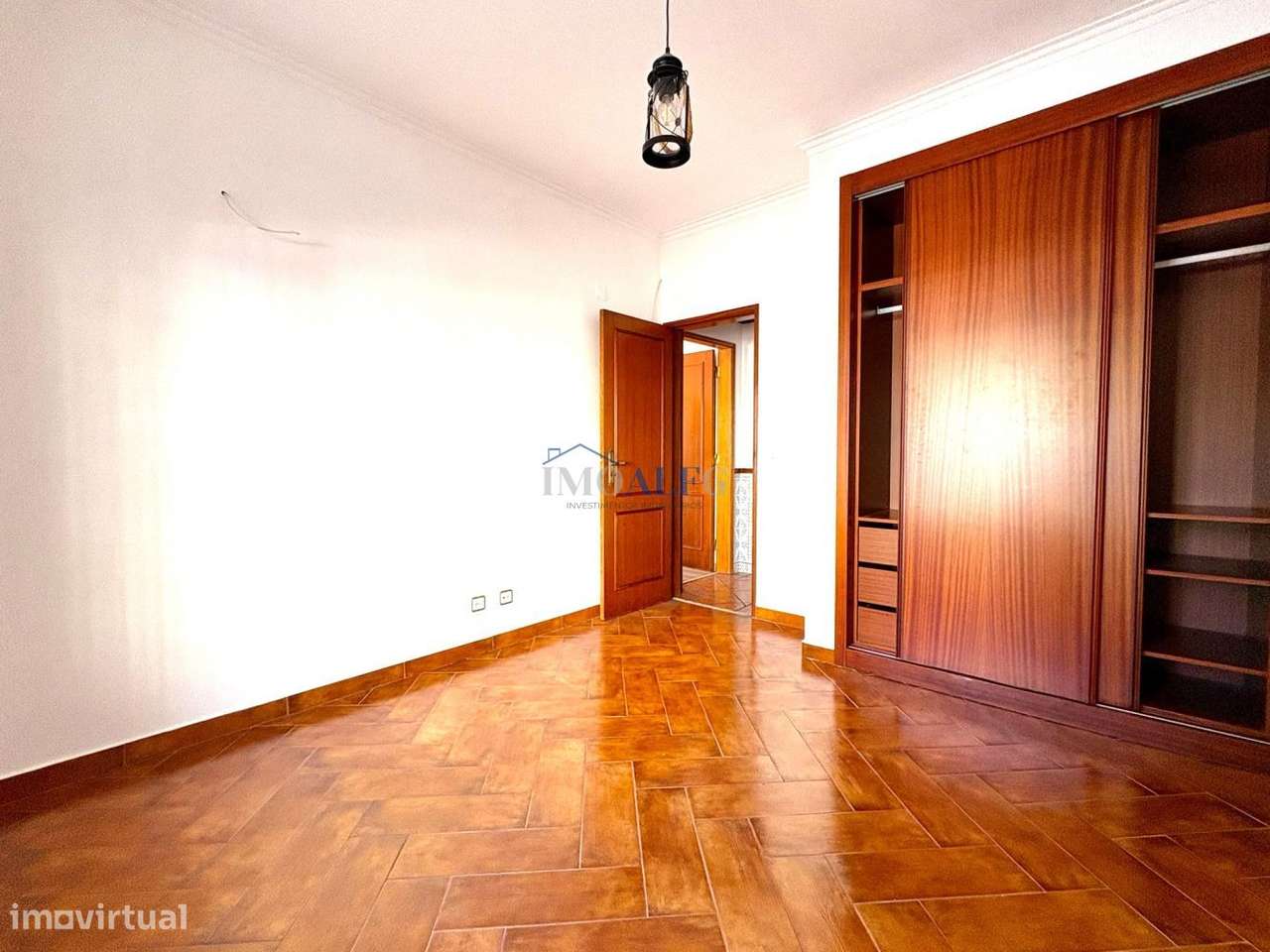 Apartamento T2 na Arrentela- Seixal, junto a transportes-9