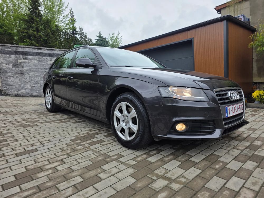 Audi A4 B8 2.0 TDI DPF Ambition 2010
