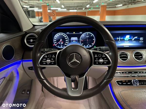 Mercedes-Benz Klasa E 300 d 9G-TRONIC Exclusive - 17