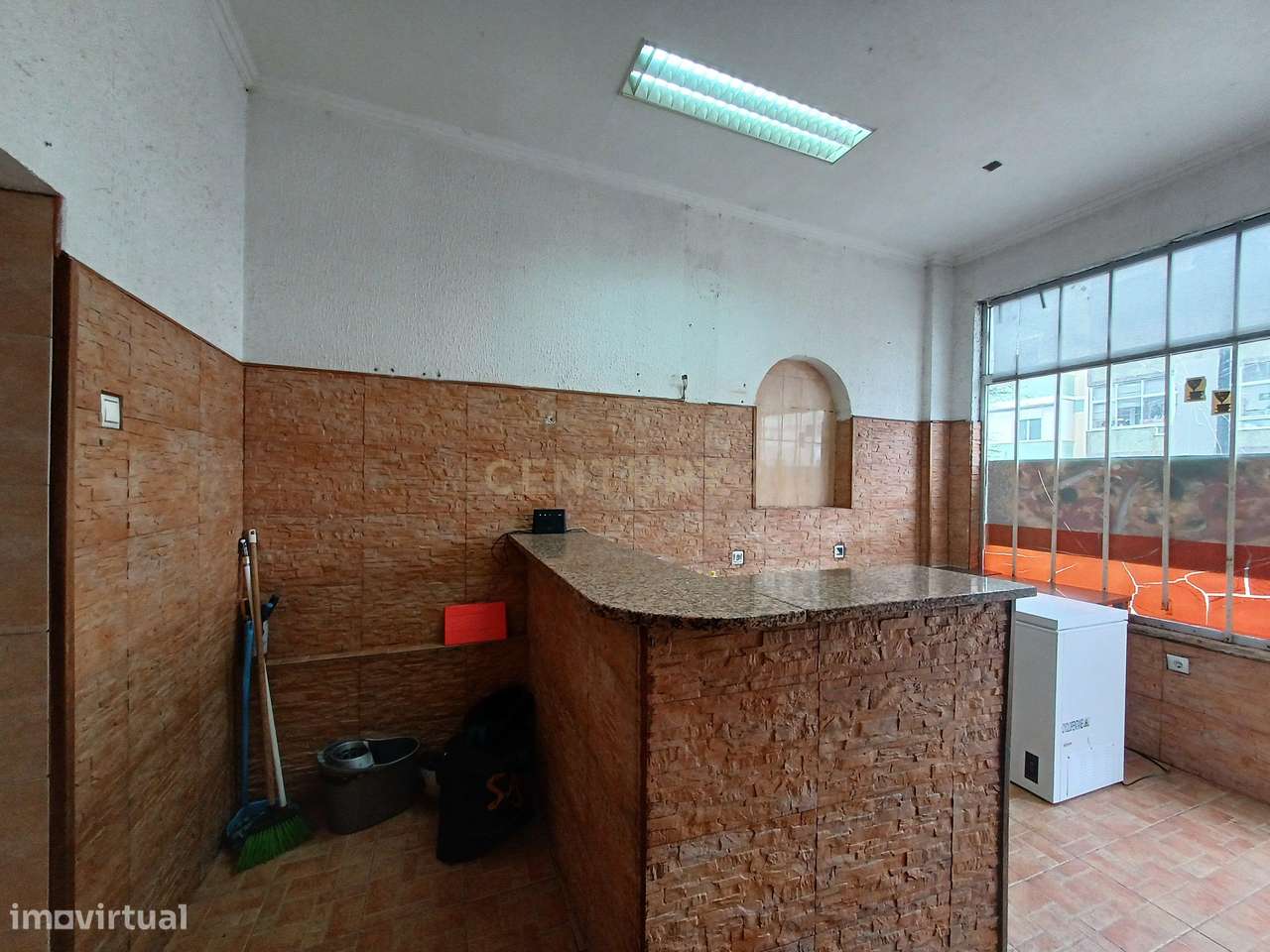 Loja para arrendamento - Amadora - Grande imagem: 2/5