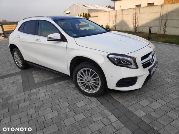 Mercedes-Benz GLA 250 4-Matic AMG Line - 4