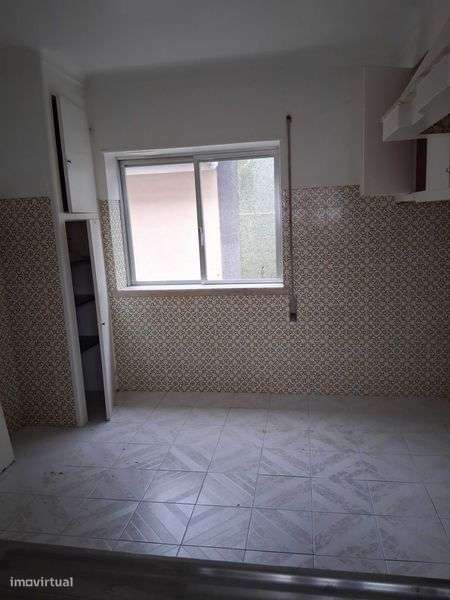 Alugo apartamento T3 - Grande imagem: 5/7