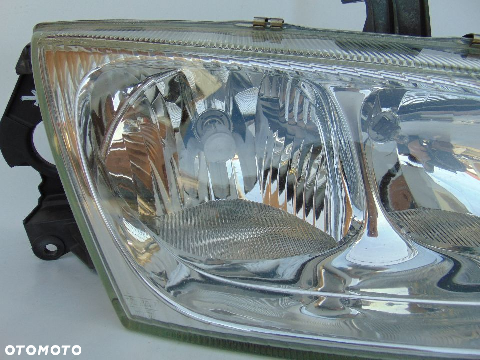 Oryginalna lampa przednia przód prawa Nissan Almera N16 00-03r Europa - 3