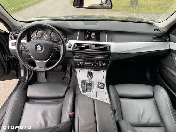 BMW Seria 5 520d Touring - 15