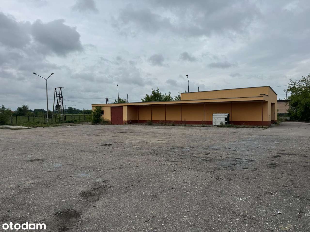 Hala, magazyn, warsztat, 250m2, plac utwardzony - Pełny obrazek: 1/1