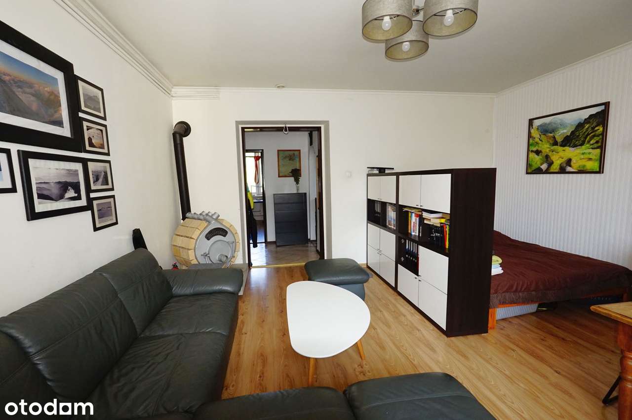 w kamienicy w sąsiedztwie centrum miasta-5