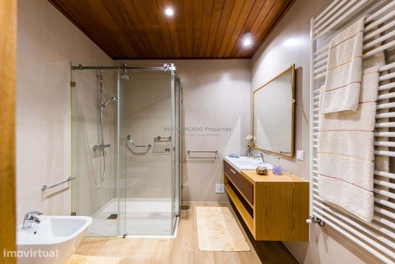 Moradia de Alto Padrão na Marinha Grande – Perto de Leiria e das Praia-30