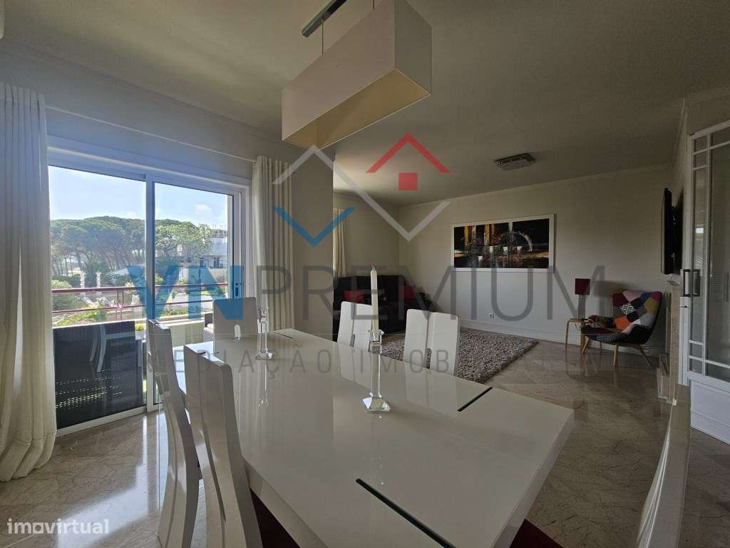 Excelente apartamento T4 em frente ao Casino do Estoril-9