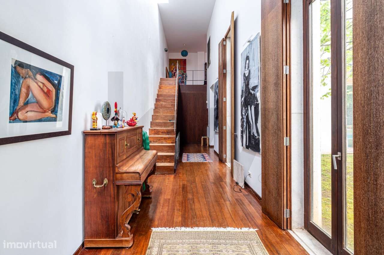 Fantástica Moradia localizada na tranquila zona da Várzea de Sintra. - Grande imagem: 4/60