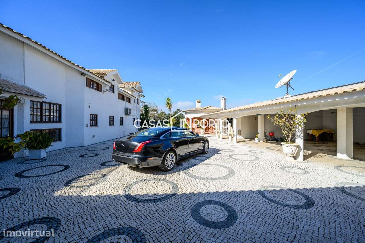 Moradia V5 - Estilo Americano com Piscina e Campo de Ténis – Entre-7