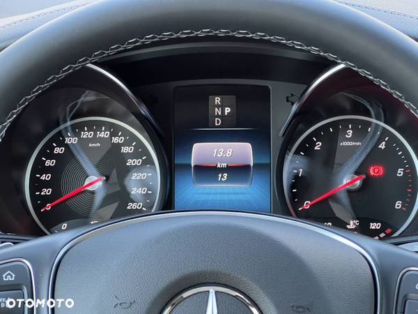 Mercedes-Benz Klasa V 300 d Exclusive 9G-Tronic (d³ugi) - 18
