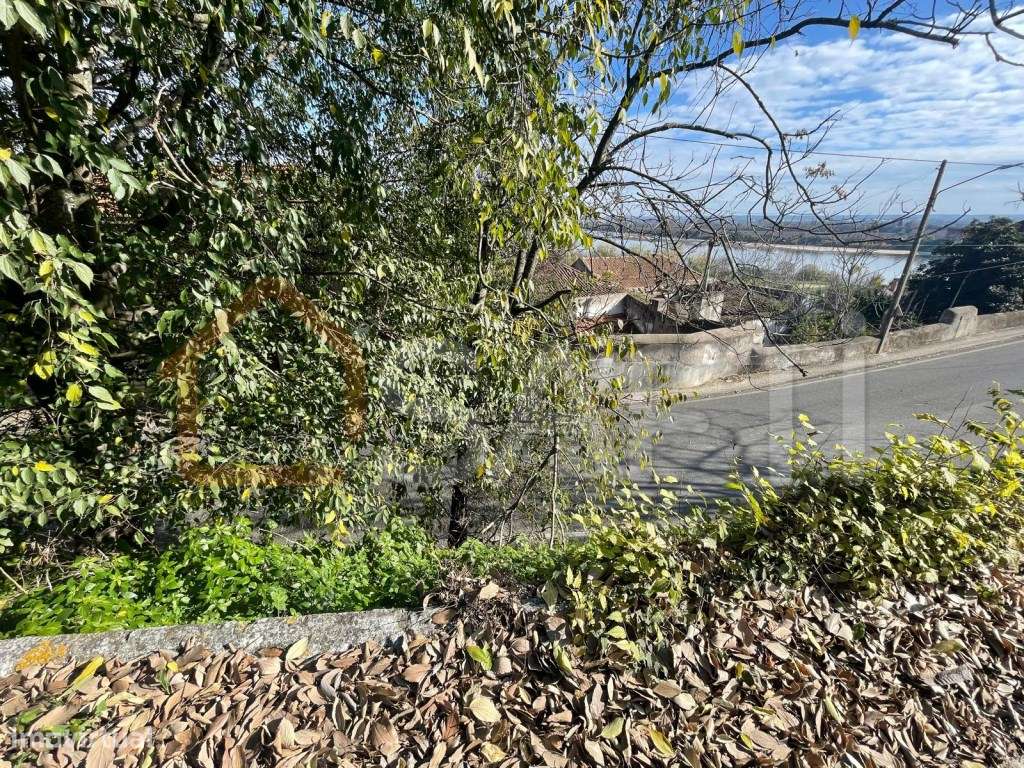 Terreno urbano para construção em Santarém - Grande imagem: 4/23