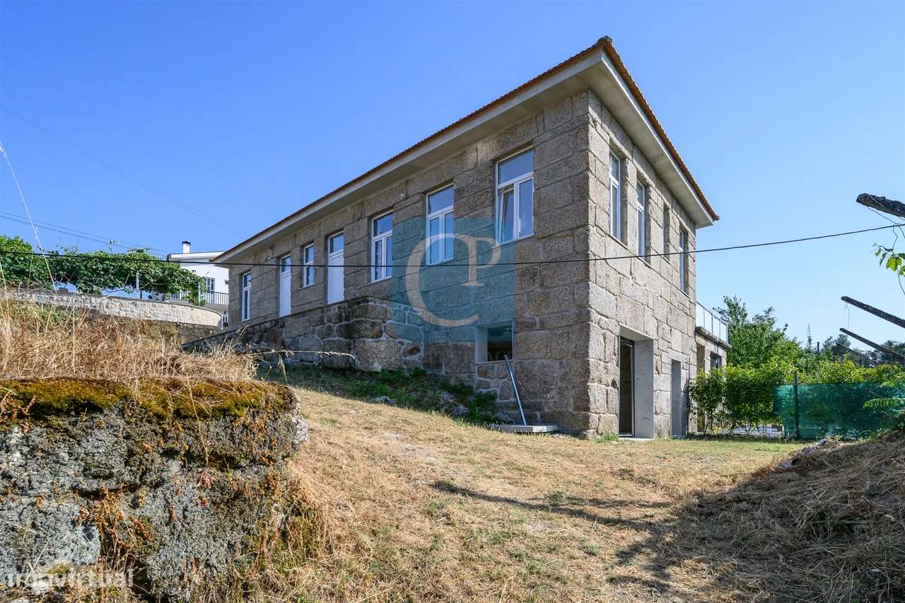 Moradia V5 remodelada em Soalhães, Marco de Canaveses-5