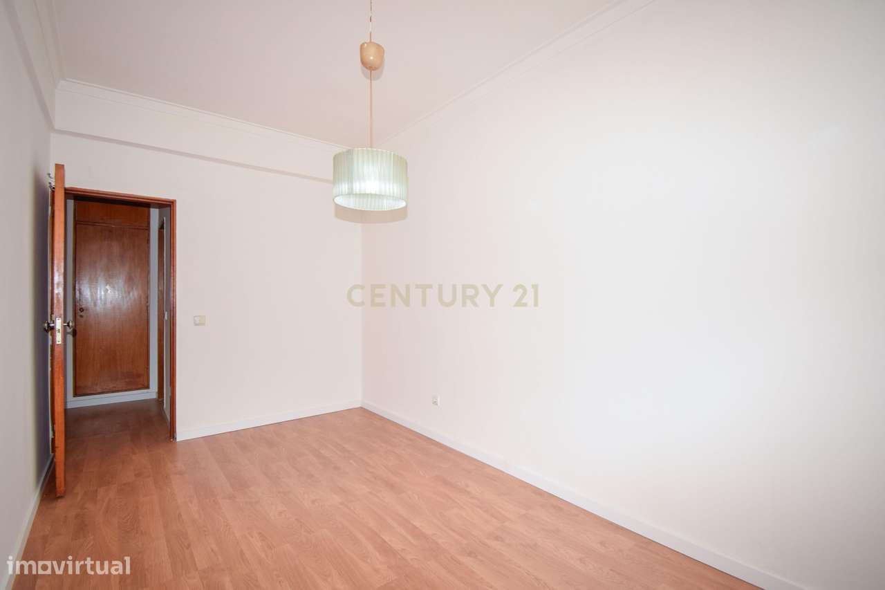 Apartamento T2 Renovado em Sintra - Grande imagem: 5/21