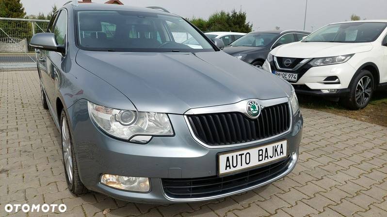 Skoda Superb 2.0 TDI 4x4 Exclusive - 8