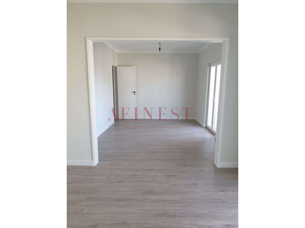 Moradia T4 com Jardim e Garagem no Murtal - Excelente Potencial | S...-17