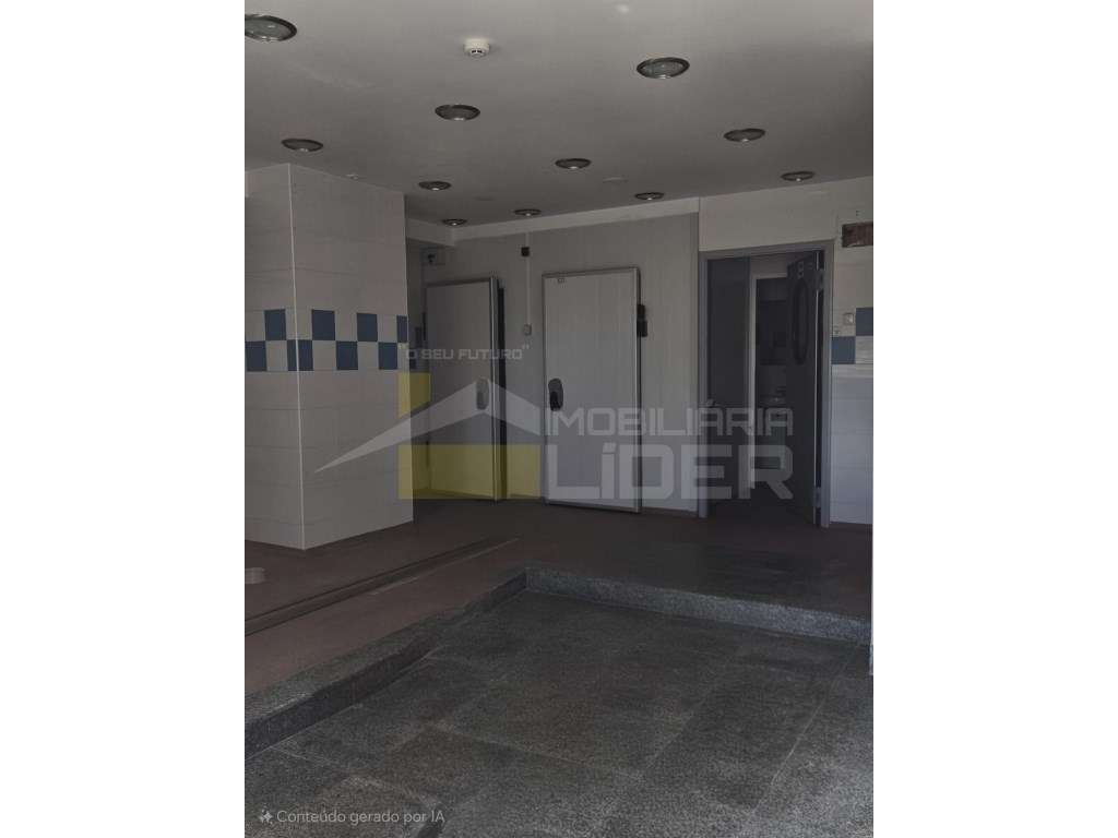 Loja comercial em Guerreiros-Loures - Grande imagem: 3/9