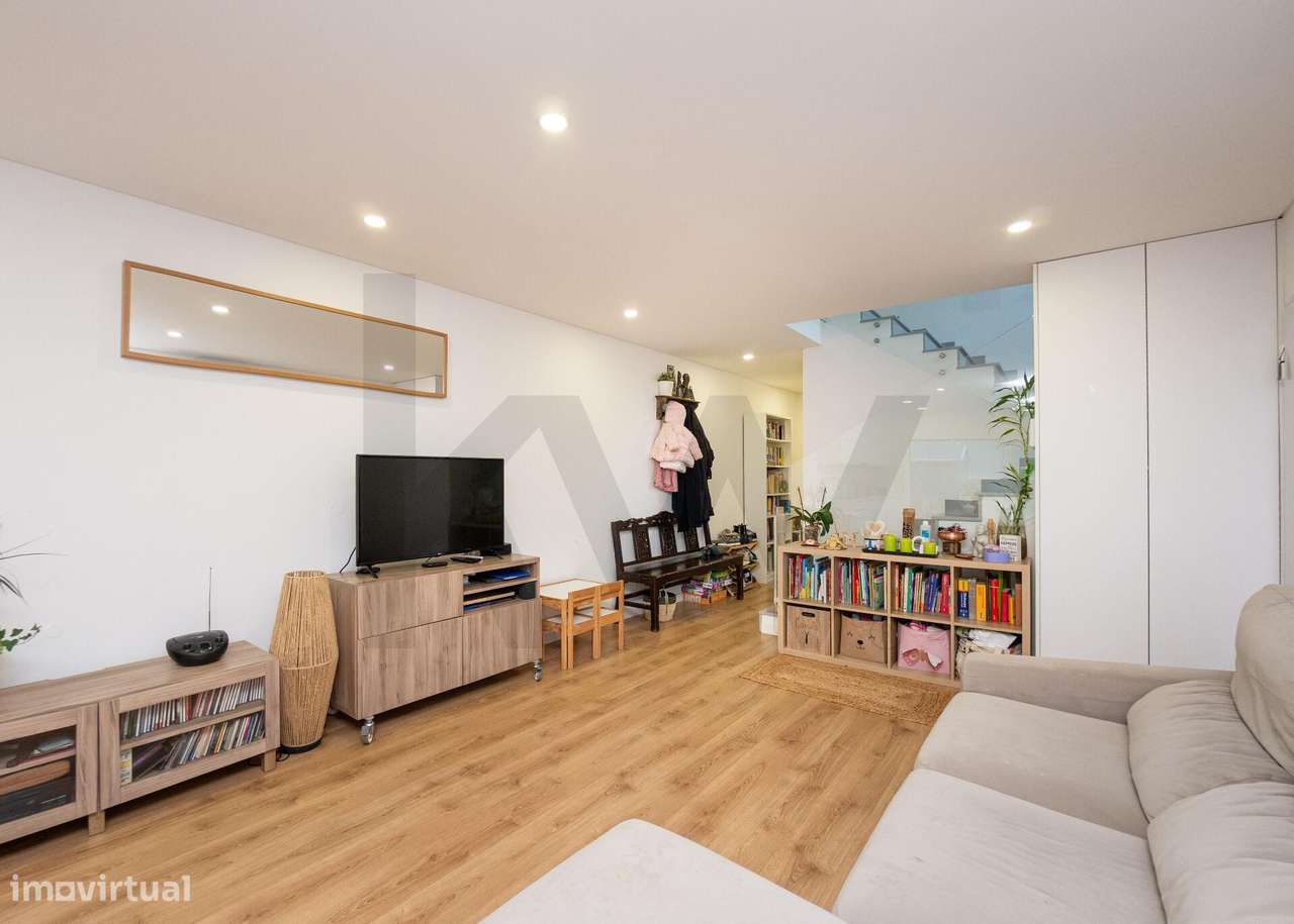 Moradia T4 Fernão Ferro - Grande imagem: 2/33