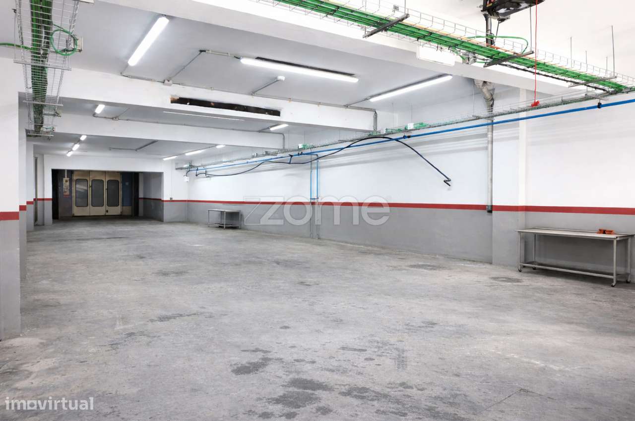 Propriedade de Grande Dimensão com Habitação e Área Industrial-8