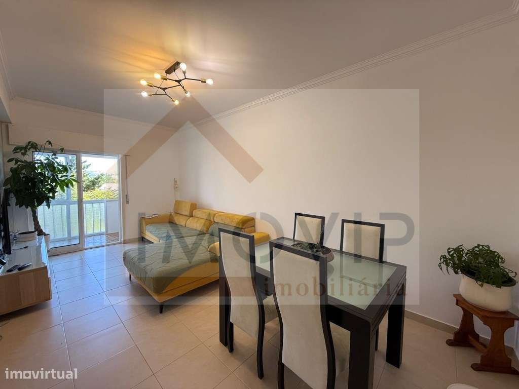 Apartamento T3 totalmente remodelado em zona nobre Setúbal-6