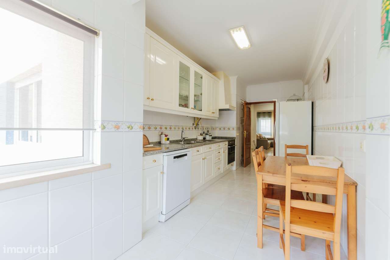 Apartamento T3 em Santa Iria de Azoia, Loures-8
