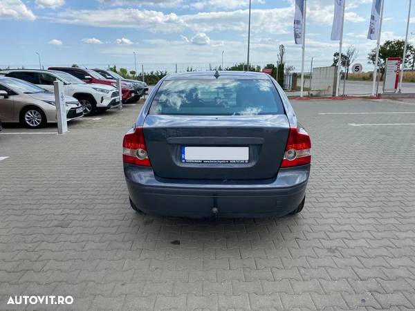 Volvo S40 1.8 Basic - 4