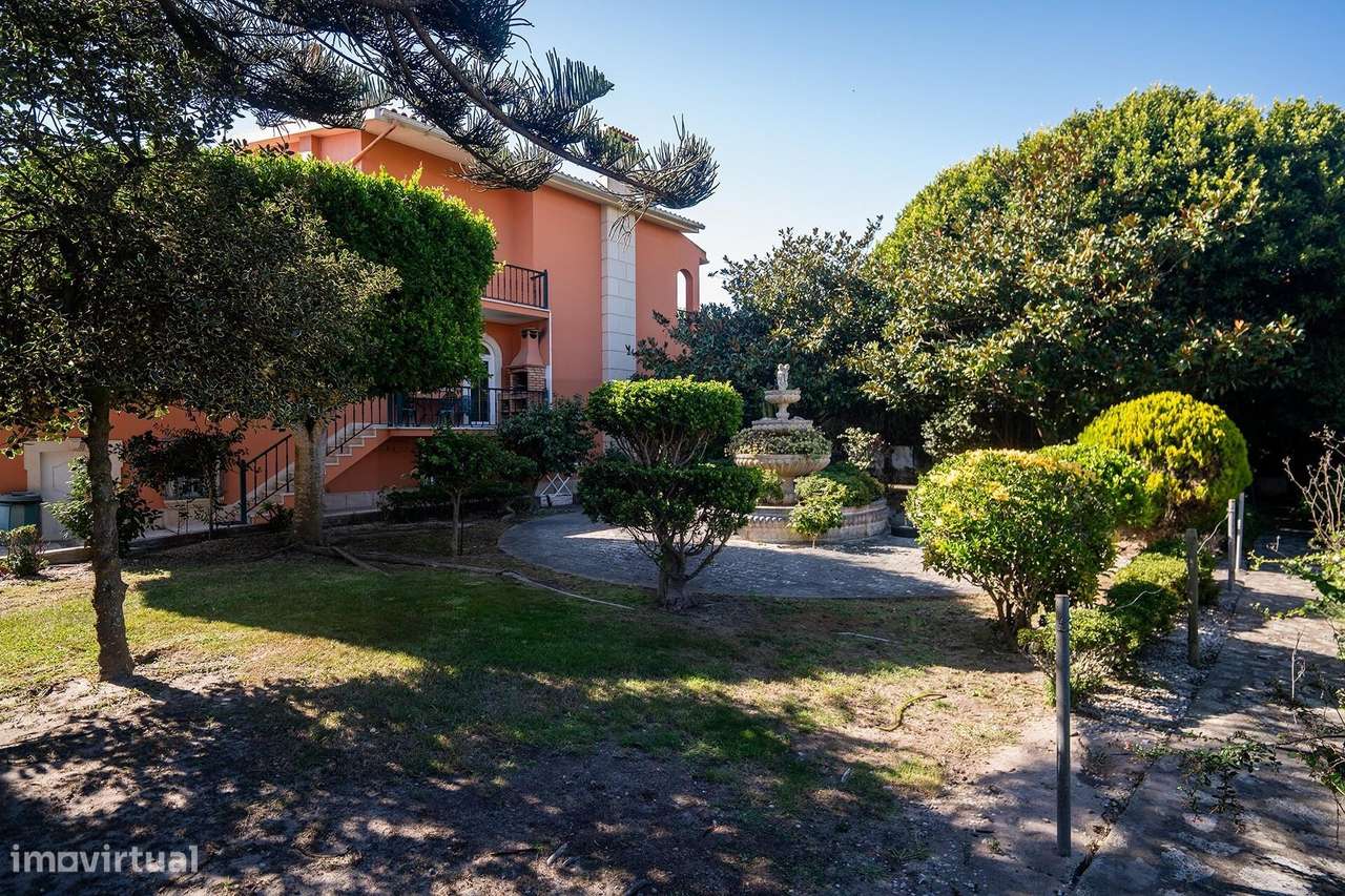 Moradia T5 à venda em Vale de Janelas, Santa Cruz – terreno 2.075 m2 e-3