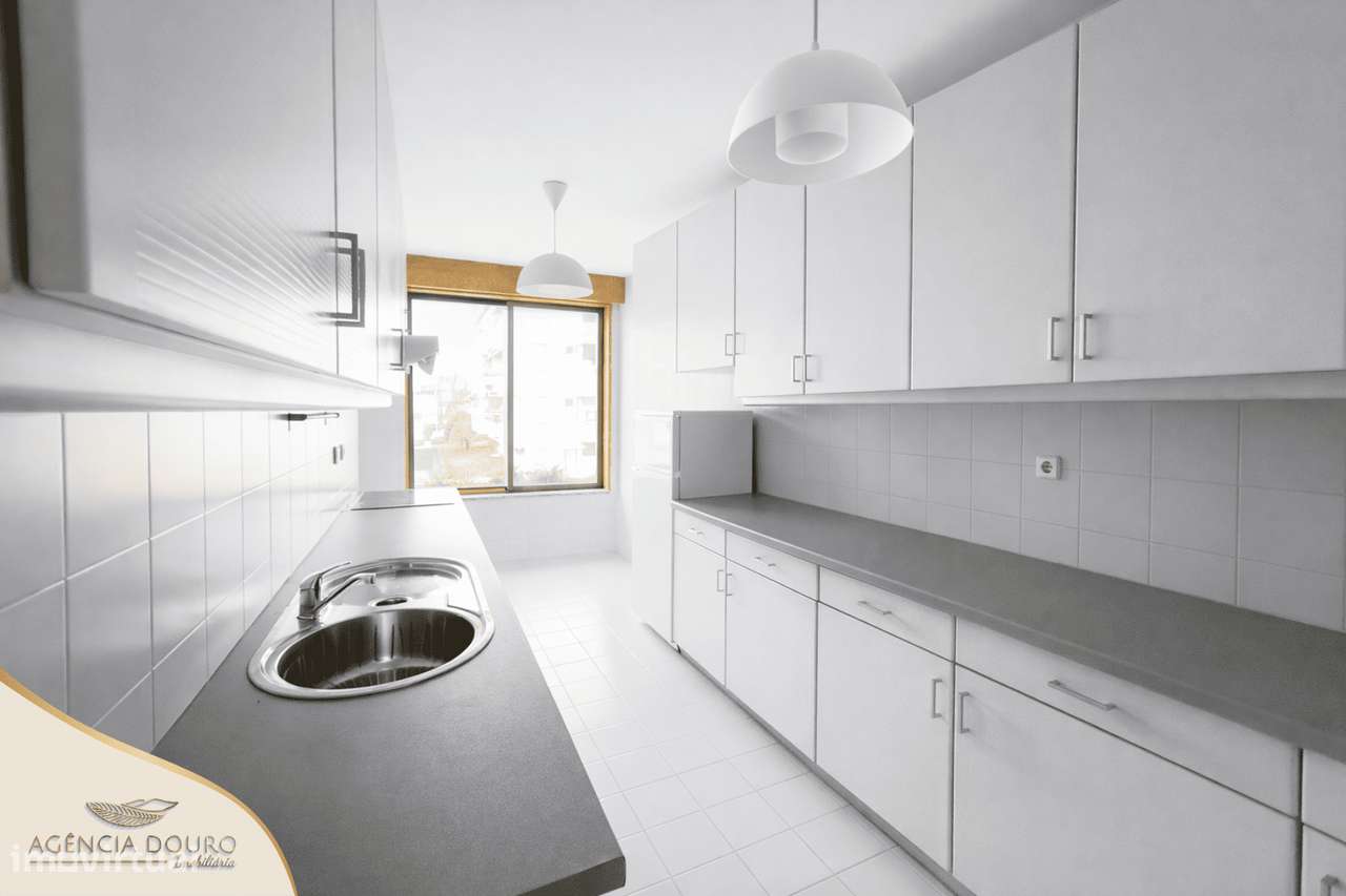 Apartamento T1 com varanda para arrendar na Foz do Douro, Porto - Grande imagem: 4/13