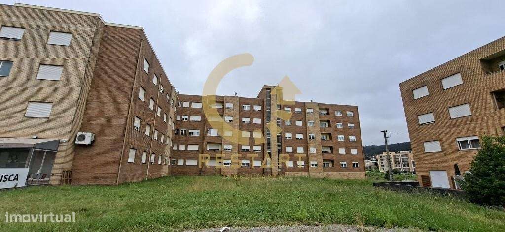 Apartamento T2, Garagem e Arrumos | Valongo-50