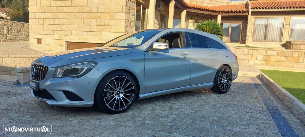 Mercedes-Benz CLA 200 d Shooting Brake Urban - 3