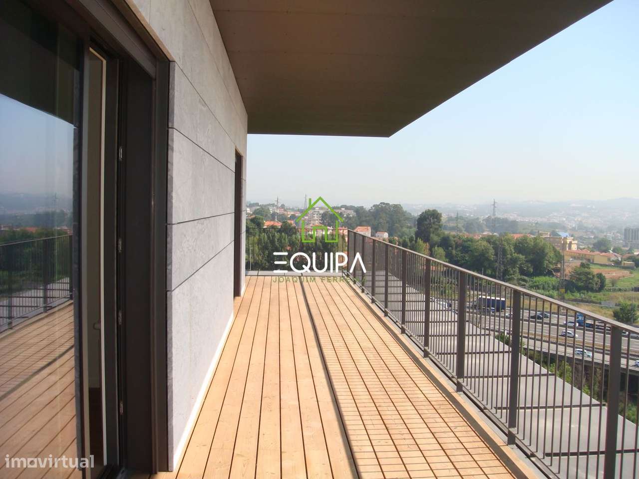 Apart. T-1, novo, no ultimo piso, com terraço e vistas para o Estádi-27