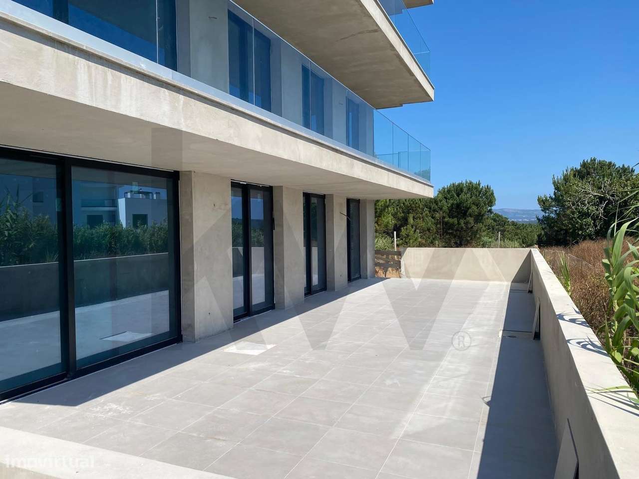 Pederneira | Nazaré :: Apartamento T3  com Terraços e Piscina no Rooft - Grande imagem: 2/39