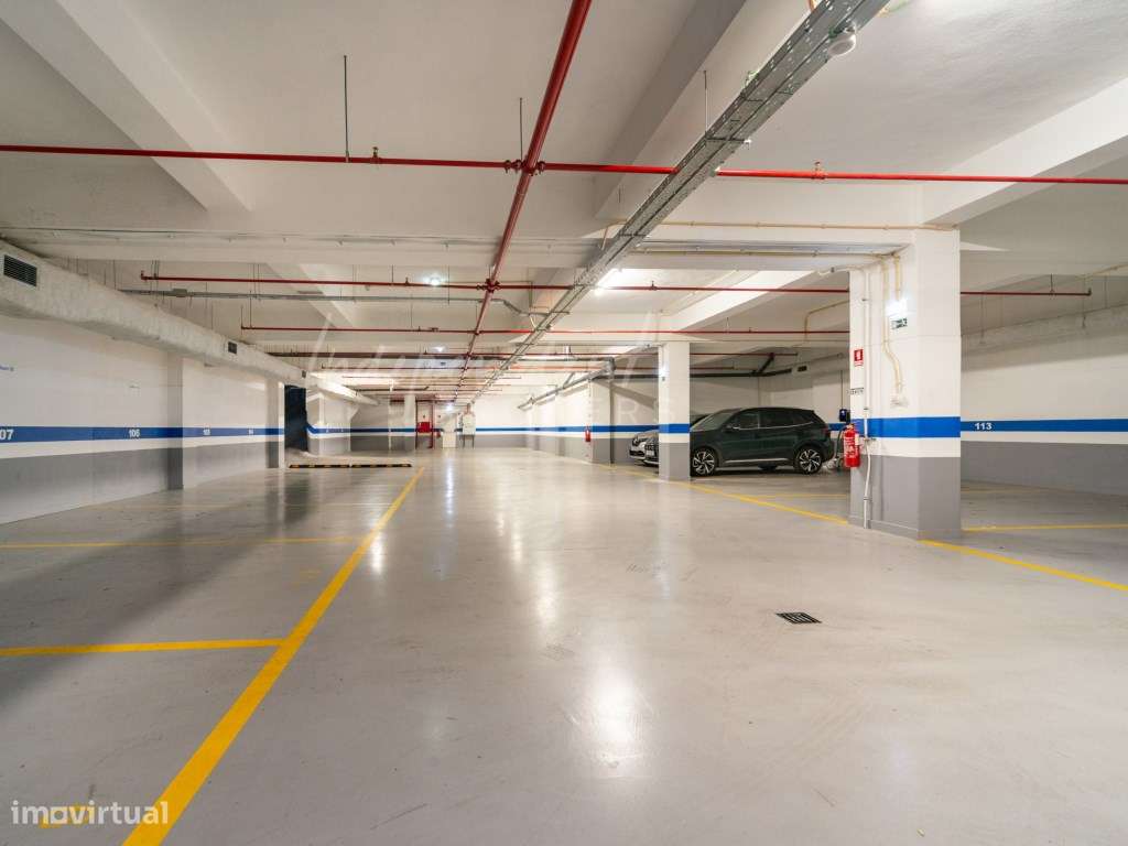 ESCRITÓRIO EXCLUSIVO COM TERRAÇOS E 9 LUGARES DE ESTACIONAMENTO NO ...-36
