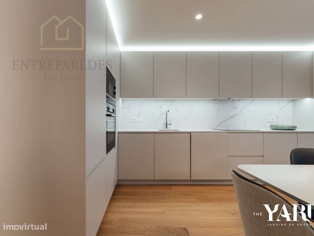 Apartamento de luxo T3 para comprar, com varanda, no conceituado em...-16